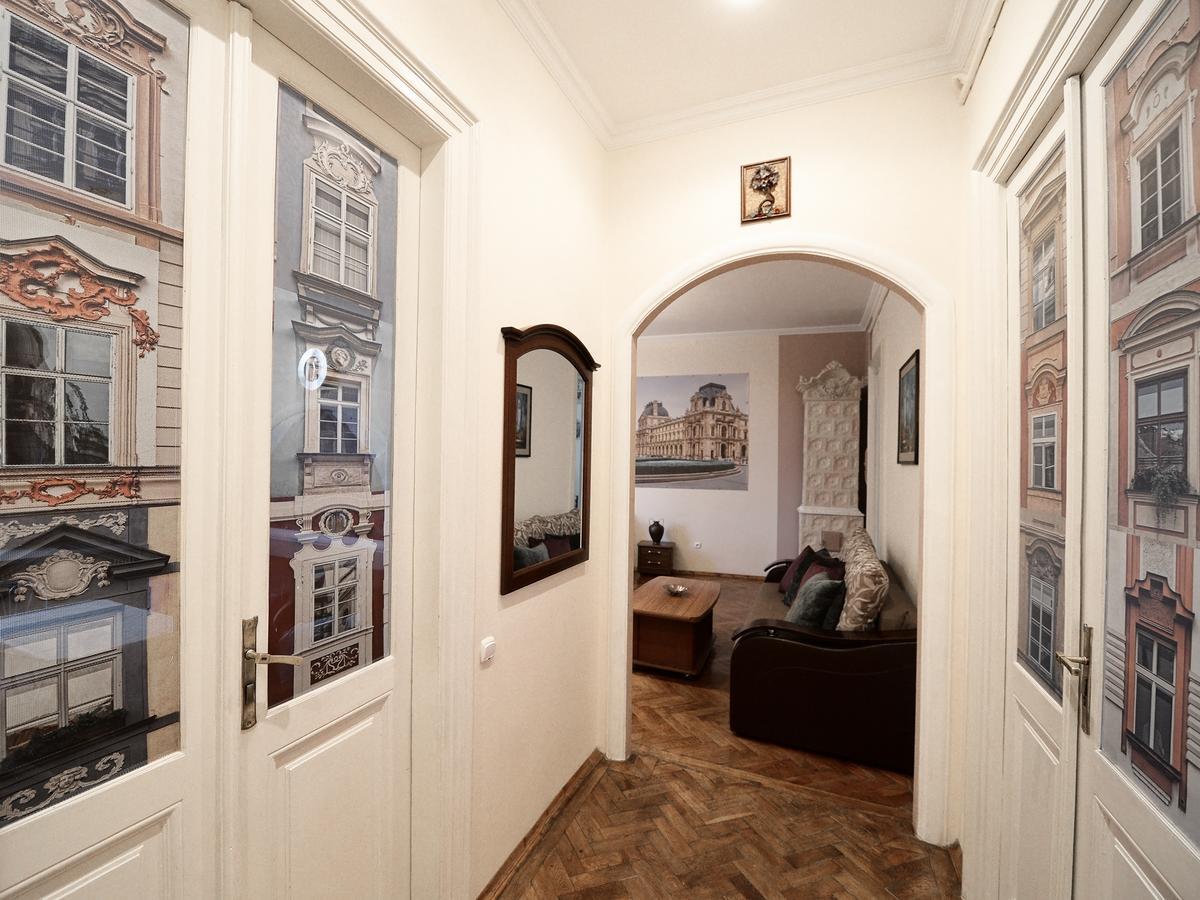 The Historical Family Nest In City Centre Lviv Eksteriør billede