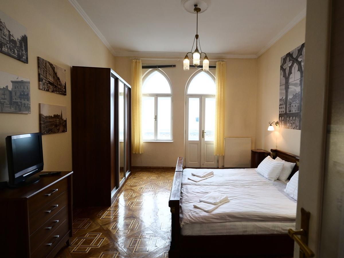 The Historical Family Nest In City Centre Lviv Eksteriør billede
