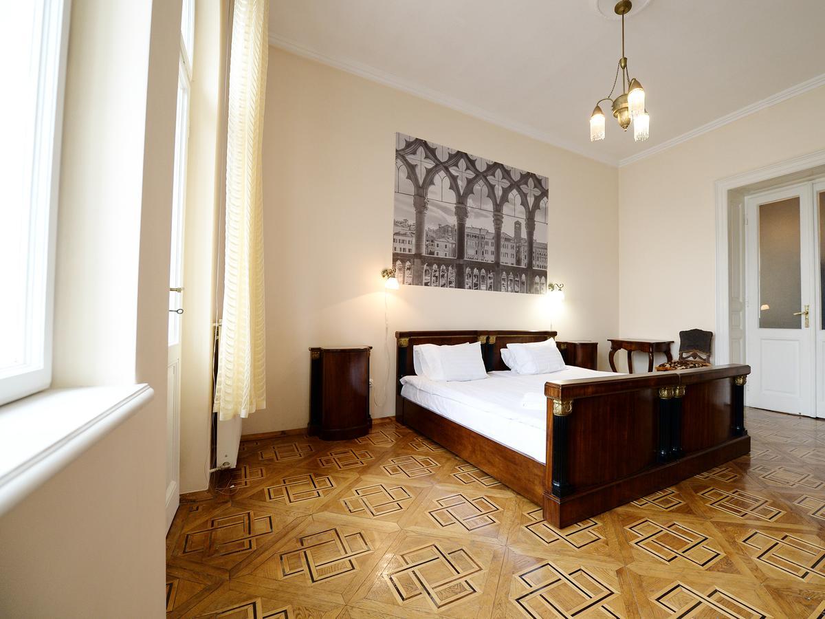 The Historical Family Nest In City Centre Lviv Eksteriør billede