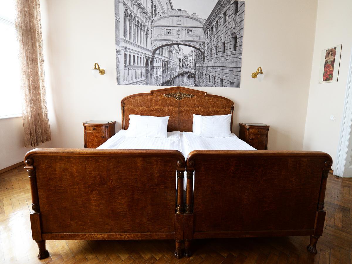 The Historical Family Nest In City Centre Lviv Eksteriør billede