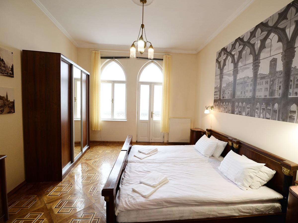 The Historical Family Nest In City Centre Lviv Eksteriør billede