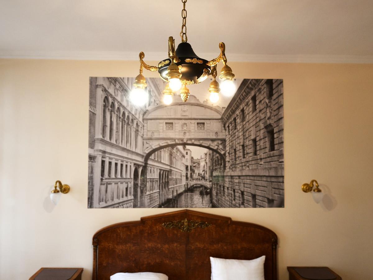 The Historical Family Nest In City Centre Lviv Eksteriør billede