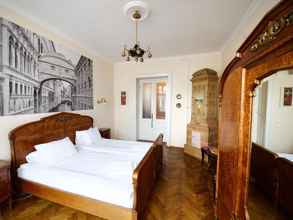 The Historical Family Nest In City Centre Lviv Eksteriør billede